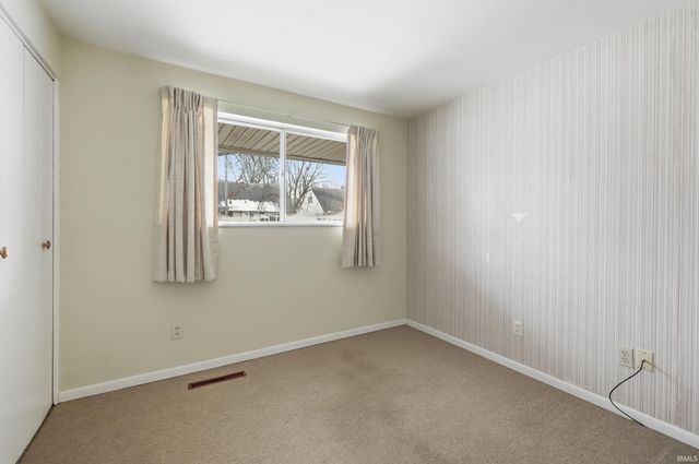 2714 Barnhart Avenue, Fort Wayne, IN 46805