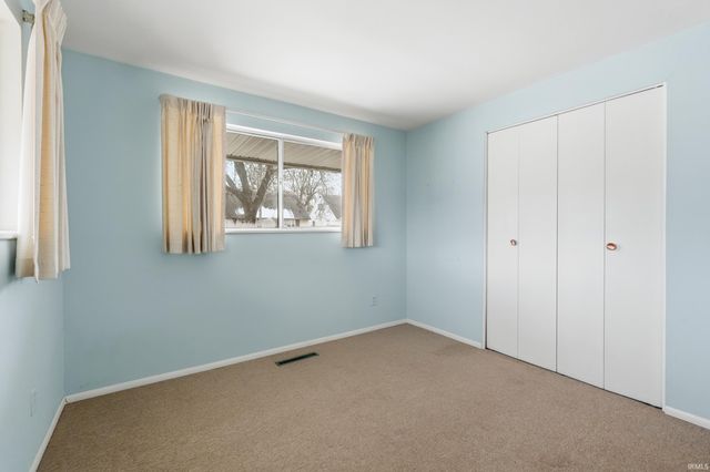 2714 Barnhart Avenue, Fort Wayne, IN 46805