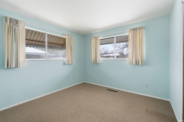 2714 Barnhart Avenue, Fort Wayne, IN 46805