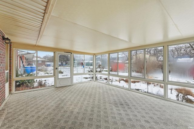 2714 Barnhart Avenue, Fort Wayne, IN 46805