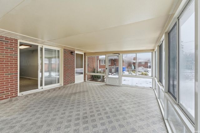 2714 Barnhart Avenue, Fort Wayne, IN 46805