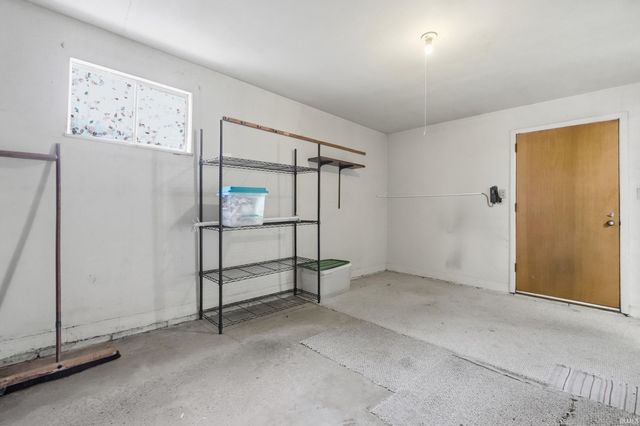 2714 Barnhart Avenue, Fort Wayne, IN 46805