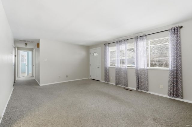 2714 Barnhart Avenue, Fort Wayne, IN 46805