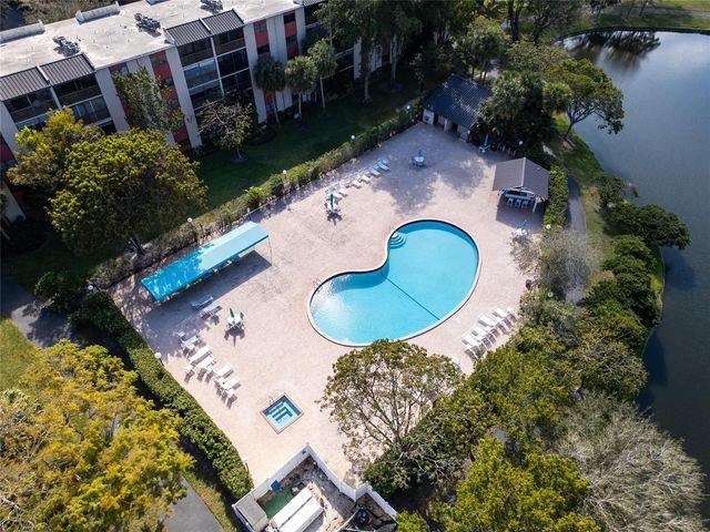 2206 S Cypress Bend Drive 803, Pompano Beach, FL 33069