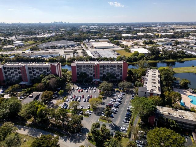 2206 S Cypress Bend Drive 803, Pompano Beach, FL 33069