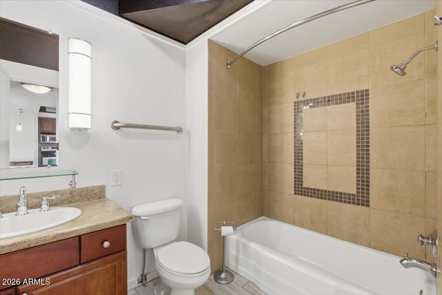 4750 N CENTRAL Avenue B14, Phoenix, AZ 85012