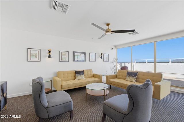 4750 N CENTRAL Avenue B14, Phoenix, AZ 85012