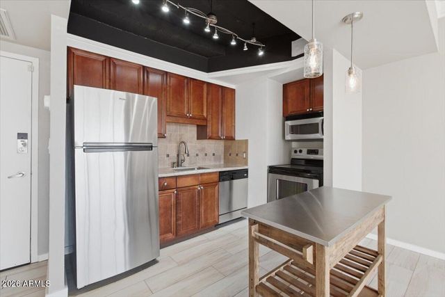 4750 N CENTRAL Avenue B14, Phoenix, AZ 85012