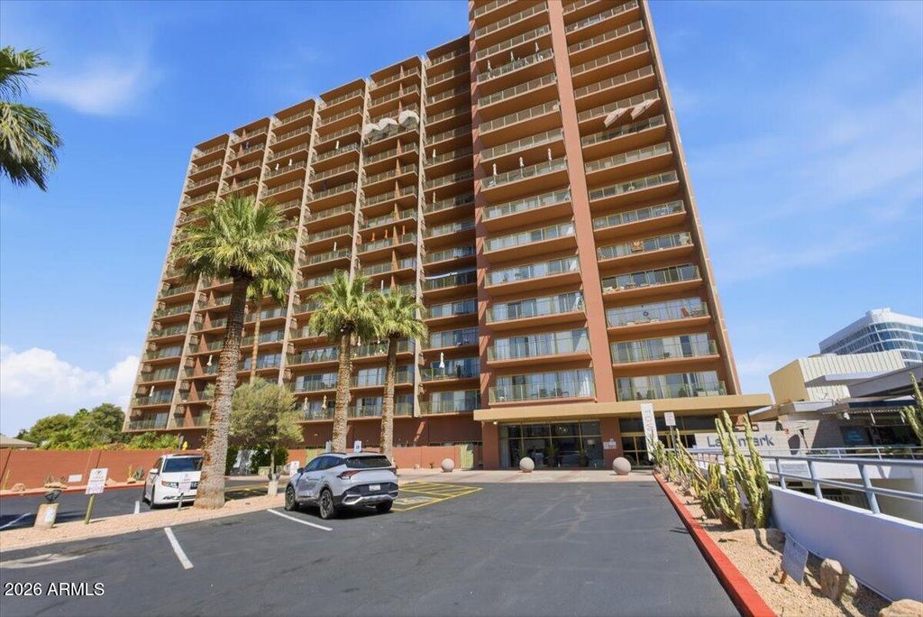 4750 N CENTRAL Avenue B14, Phoenix, AZ 85012