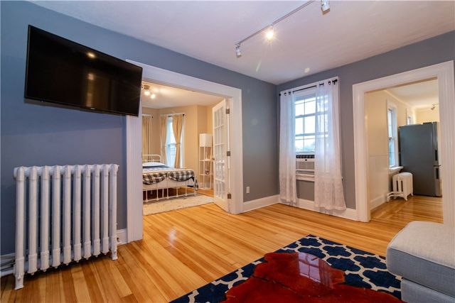 21 School Street 3, Newport, RI 02840