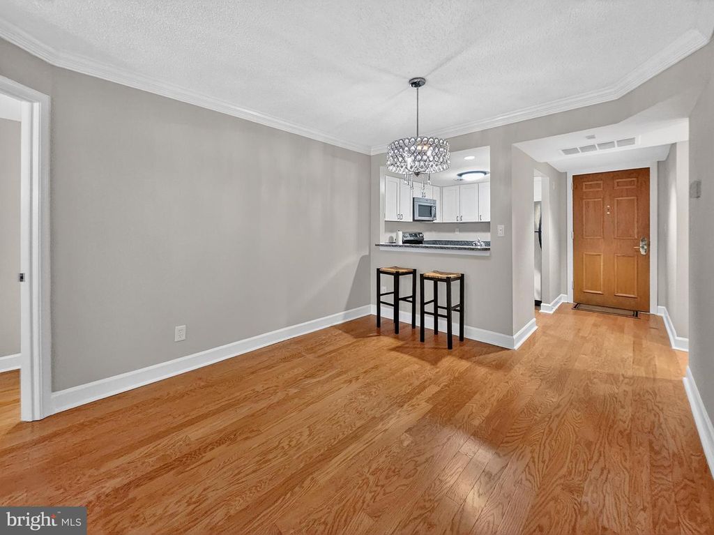 Image 6 of property listing at 1080 WISCONSIN AVE NW #2020, Washington, DC 20007