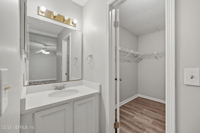 187 ANNANDALE Drive E, Jacksonville, FL 32225