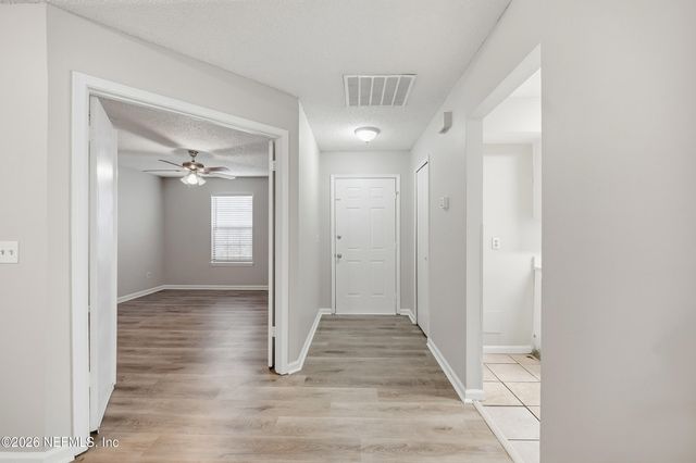 187 ANNANDALE Drive E, Jacksonville, FL 32225