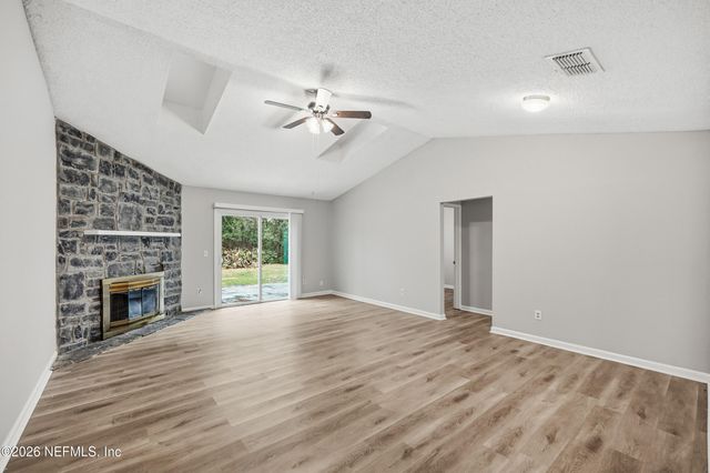 187 ANNANDALE Drive E, Jacksonville, FL 32225