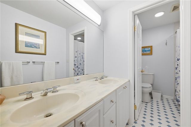 148 OAK PARK PLACE, Mt Lebanon, PA 15243