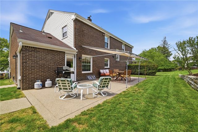 148 OAK PARK PLACE, Mt Lebanon, PA 15243