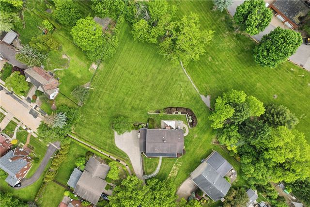 148 OAK PARK PLACE, Mt Lebanon, PA 15243