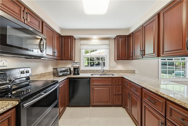 148 OAK PARK PLACE, Mt Lebanon, PA 15243
