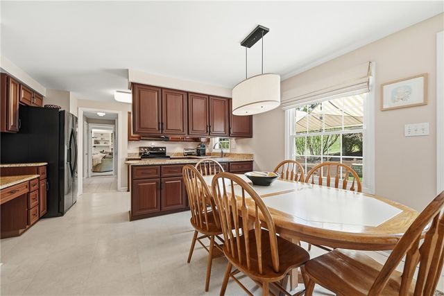 148 OAK PARK PLACE, Mt Lebanon, PA 15243