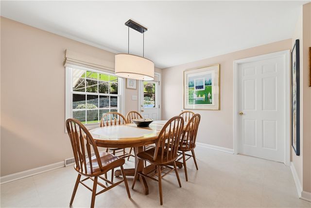 148 OAK PARK PLACE, Mt Lebanon, PA 15243