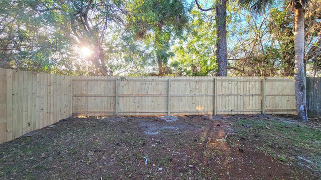 318 Sun Dial Court, Cocoa, FL 32926