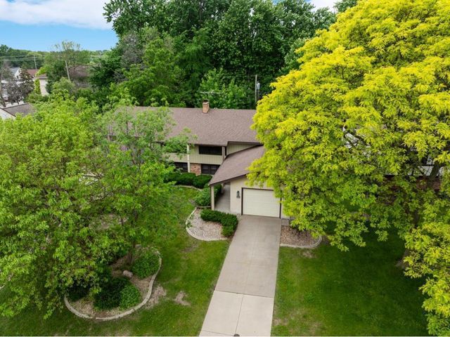 3308 Roosevelt Court NE 3310, Saint Anthony, MN 55418