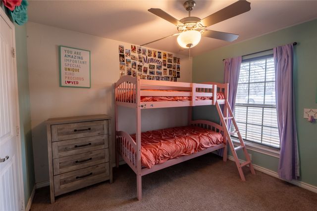 207 Shady Oaks Drive, Runaway Bay, TX 76426