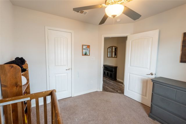 207 Shady Oaks Drive, Runaway Bay, TX 76426