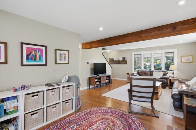 68 Pearson Dr, Newbury, MA 01922