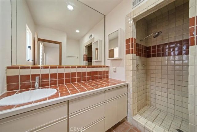 1046 Oro, Laguna Beach, CA 92651