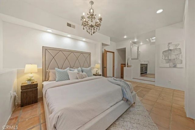 1046 Oro, Laguna Beach, CA 92651
