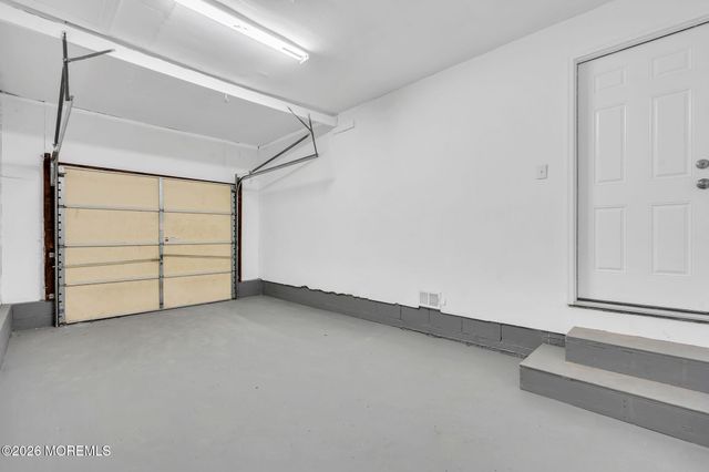 34 Dockage Road, Bayville, NJ 08721