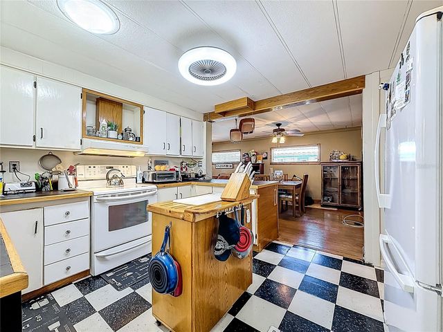 272 NORTHGATE DRIVE, Tarpon Springs, FL 34689