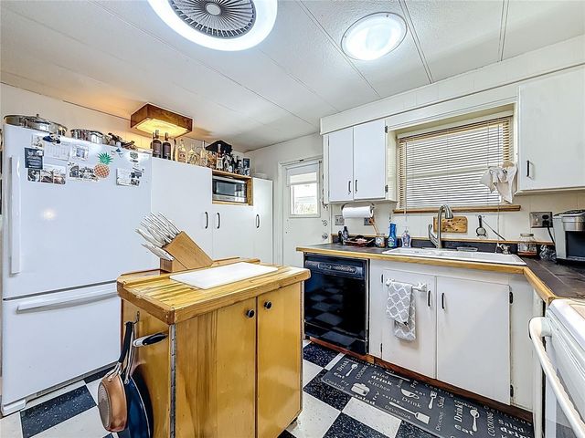 272 NORTHGATE DRIVE, Tarpon Springs, FL 34689