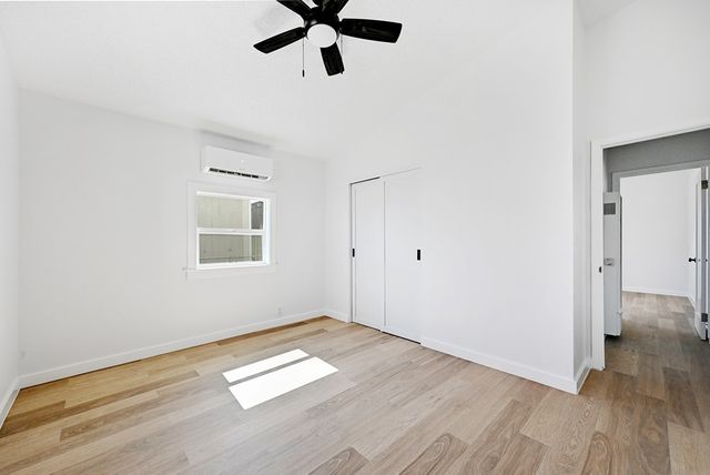 1115 W Paris St, Marfa, TX 79843