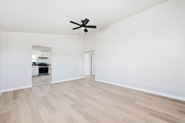 1115 W Paris St, Marfa, TX 79843