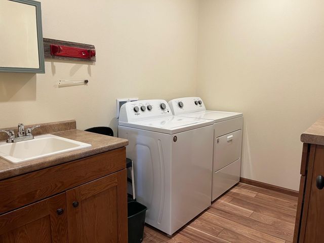 177 Pine Street, Dawson, MN 56232