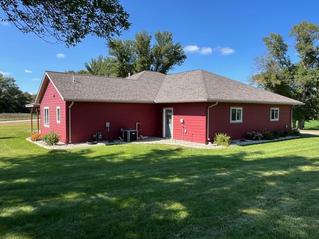 177 Pine Street, Dawson, MN 56232
