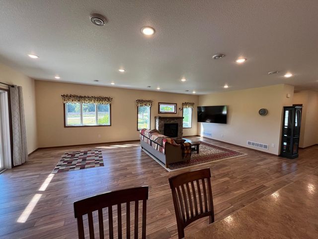 177 Pine Street, Dawson, MN 56232