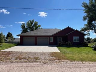 177 Pine Street, Dawson, MN 56232