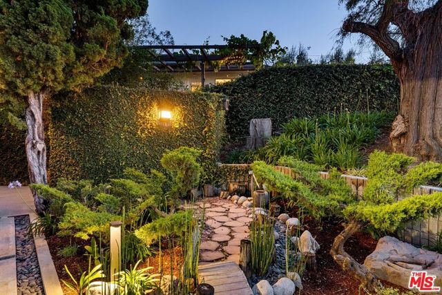 4303 San Rafael Avenue, Los Angeles, CA 90042