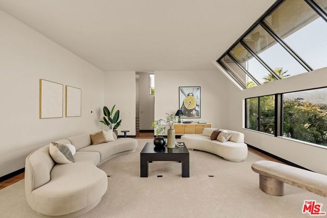 4303 San Rafael Avenue, Los Angeles, CA 90042