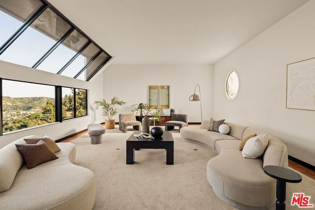 4303 San Rafael Avenue, Los Angeles, CA 90042