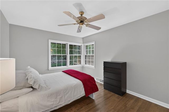 5115 Ward Parkway, Kansas City, MO 64112