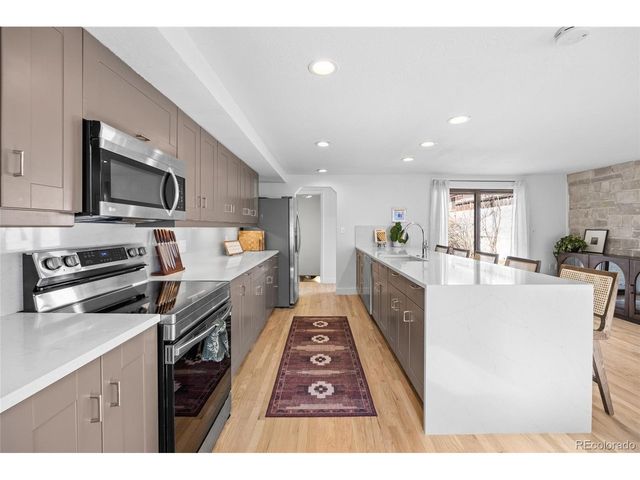 462 Anderson St, Castle Rock, CO 80104