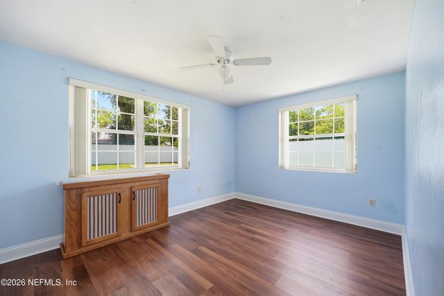 5162 SPRING GLEN Road, Jacksonville, FL 32207