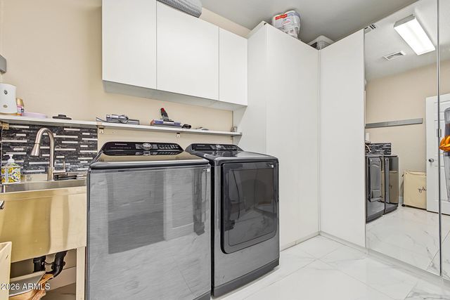 2423 W MINERAL Road, Phoenix, AZ 85041