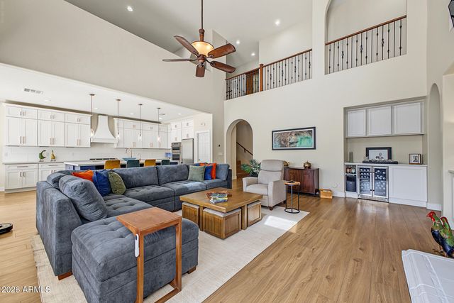 2423 W MINERAL Road, Phoenix, AZ 85041