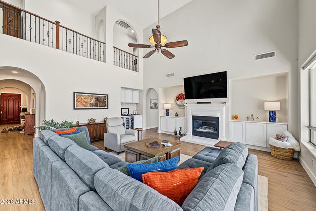 2423 W MINERAL Road, Phoenix, AZ 85041