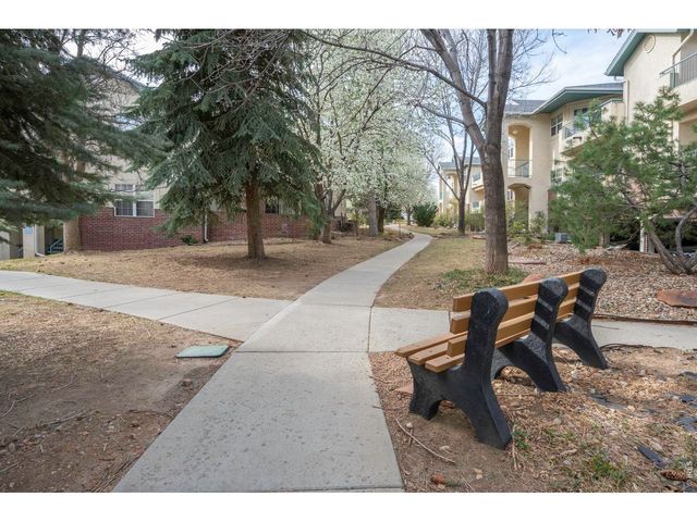540 Mohawk Dr 18, Boulder, CO 80303